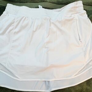 Lulu Lemon White Active Skort with Elastic Waistband